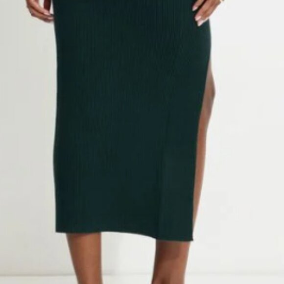 Dynamite Slit Midi Dress (Pine Green) - Picture 3 of 4